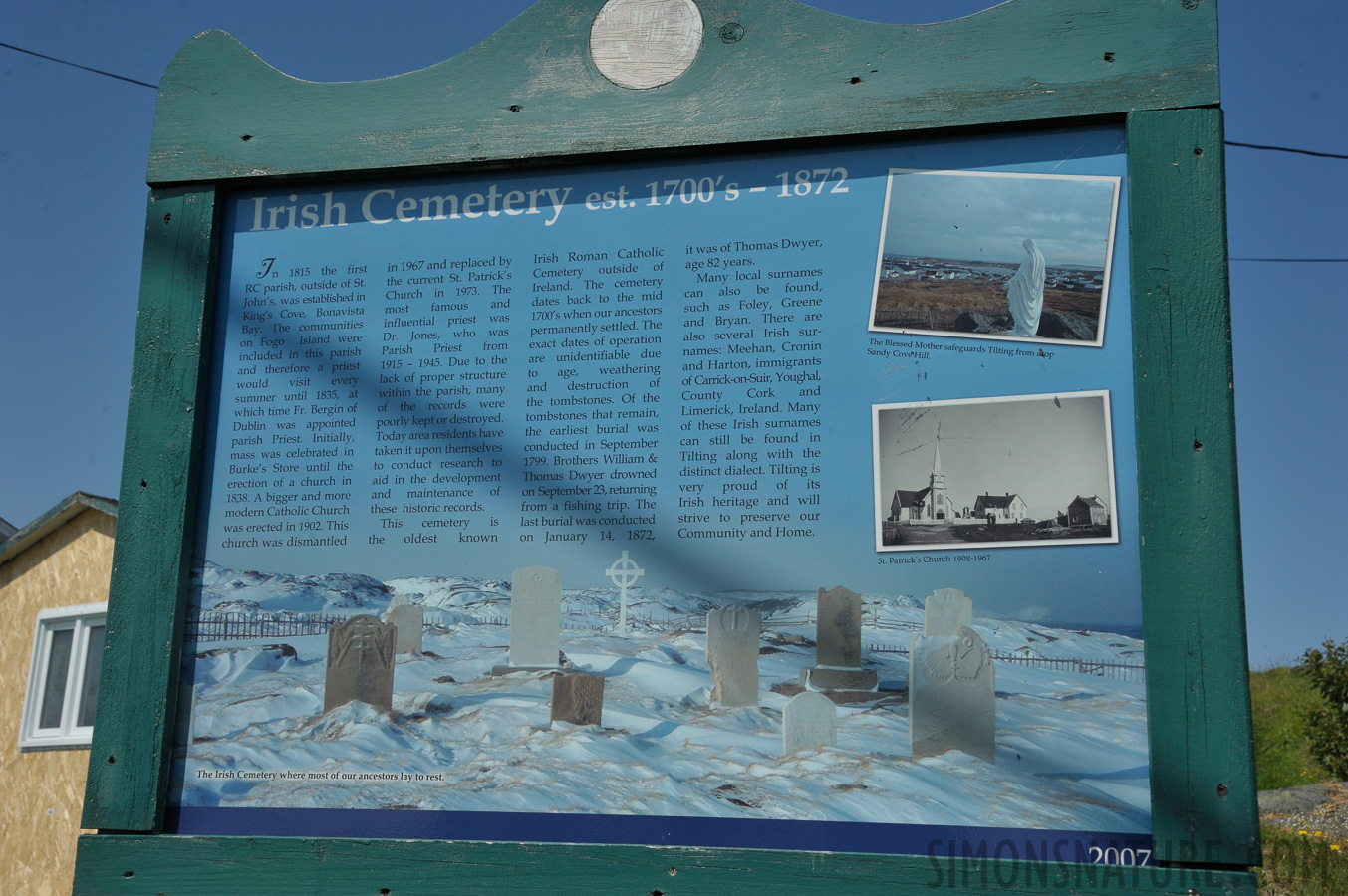 Irish Cementery [45 mm, 1/1250 sec at f / 11, ISO 400]